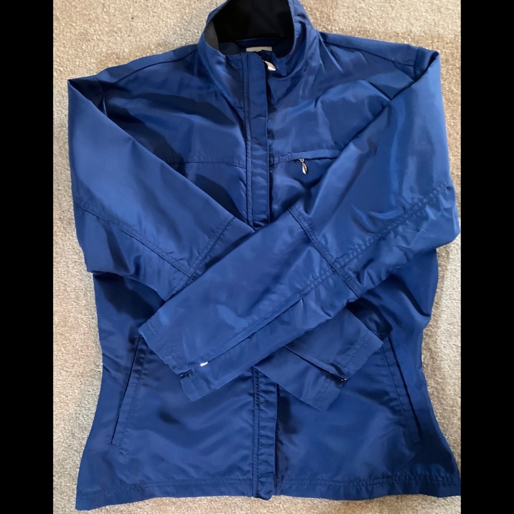 NEW *NWOT*  ‘Nike’ Tapered Wind Jacket - Blue